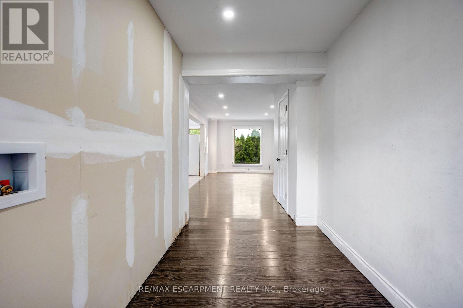 13 Holmstead Court, Brampton, ON photo 8