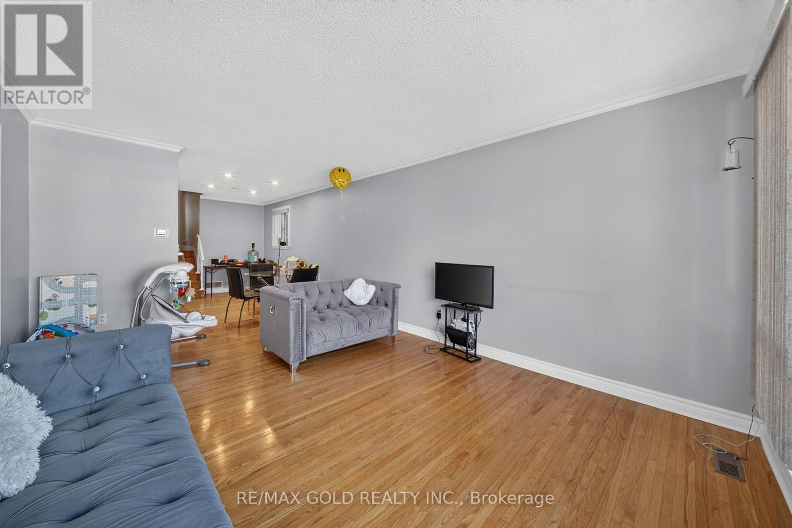 6 Dartford Road, Brampton, ON photo 12