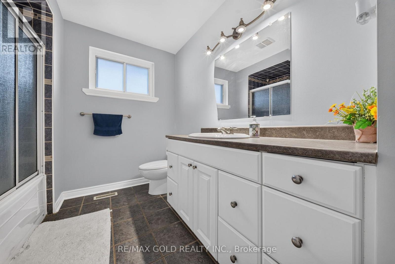 6 Dartford Road, Brampton, ON photo 29
