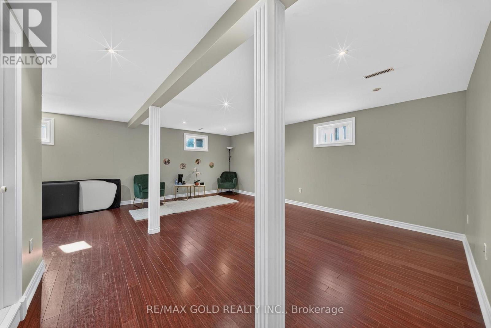 6 Dartford Road, Brampton, ON photo 35