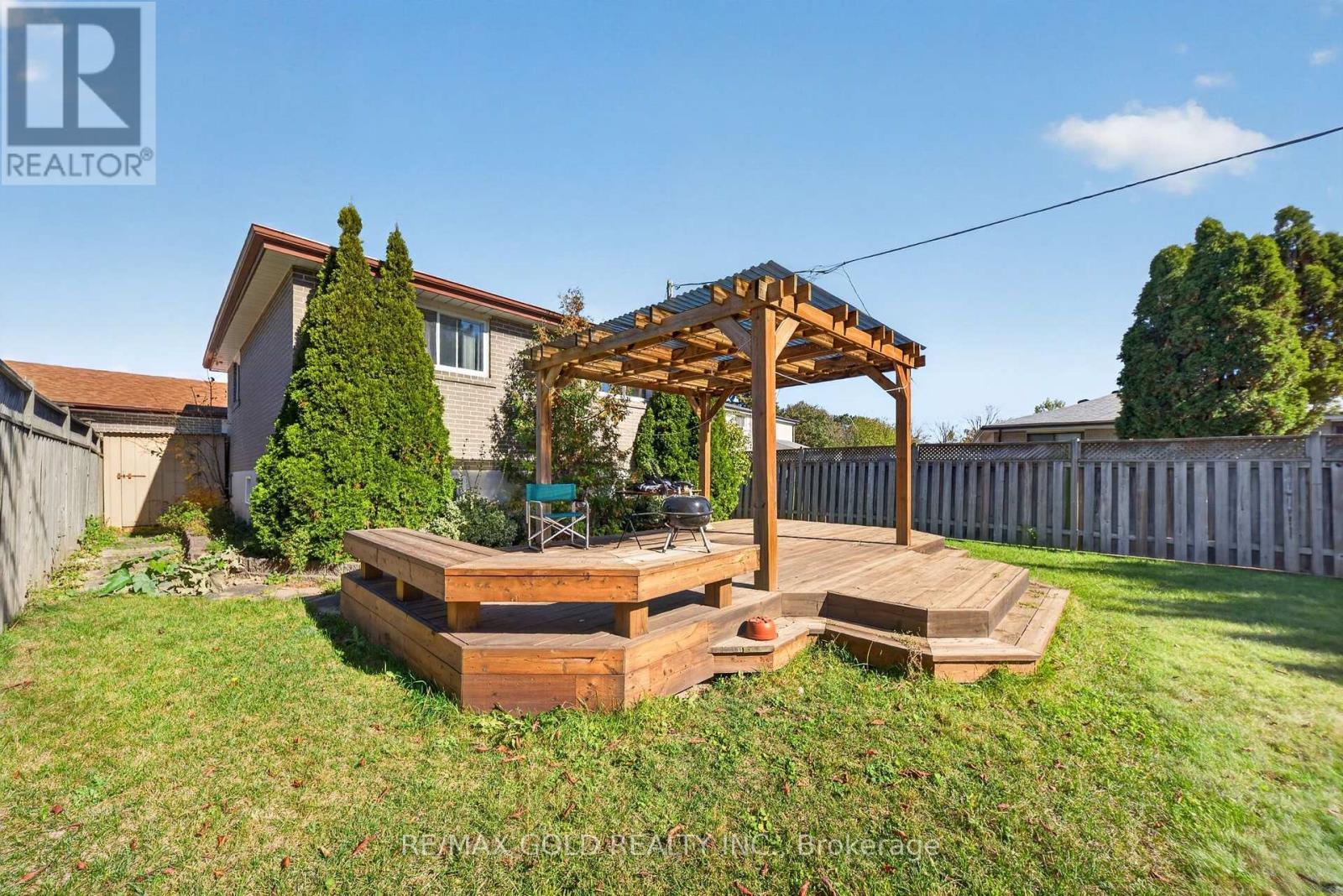 6 Dartford Road, Brampton, ON photo 44