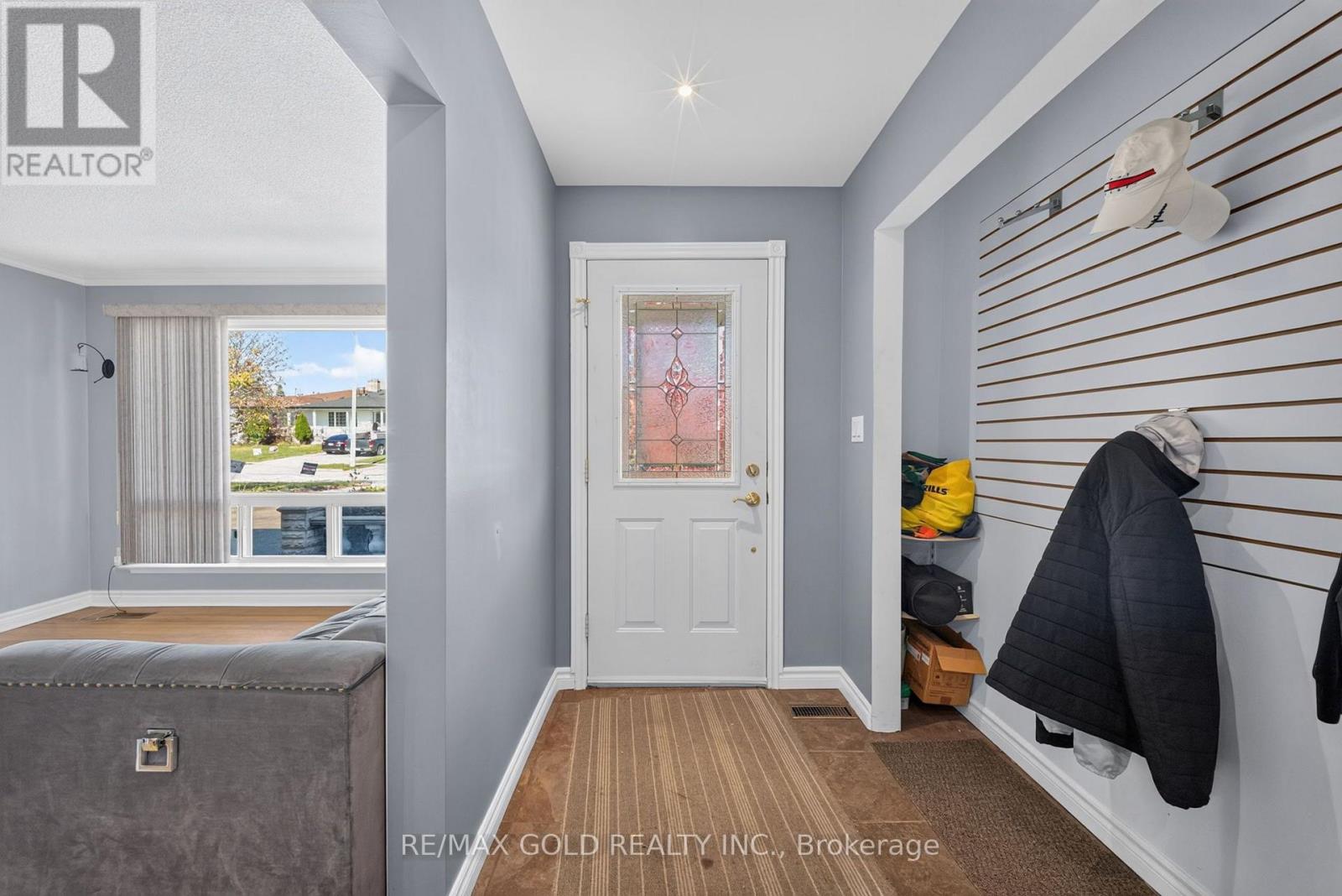 6 Dartford Road, Brampton, ON photo 7
