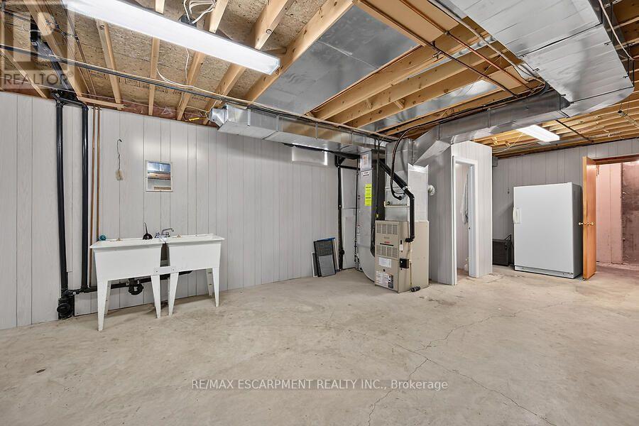 166 Toby Crescent, Hamilton, ON photo 22