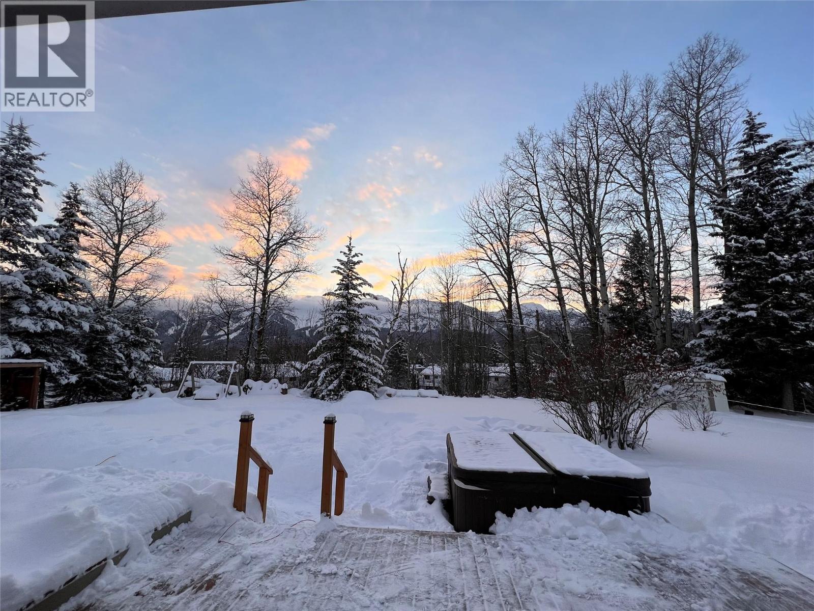 39 ELKVIEW Drive, Fernie - Image 1