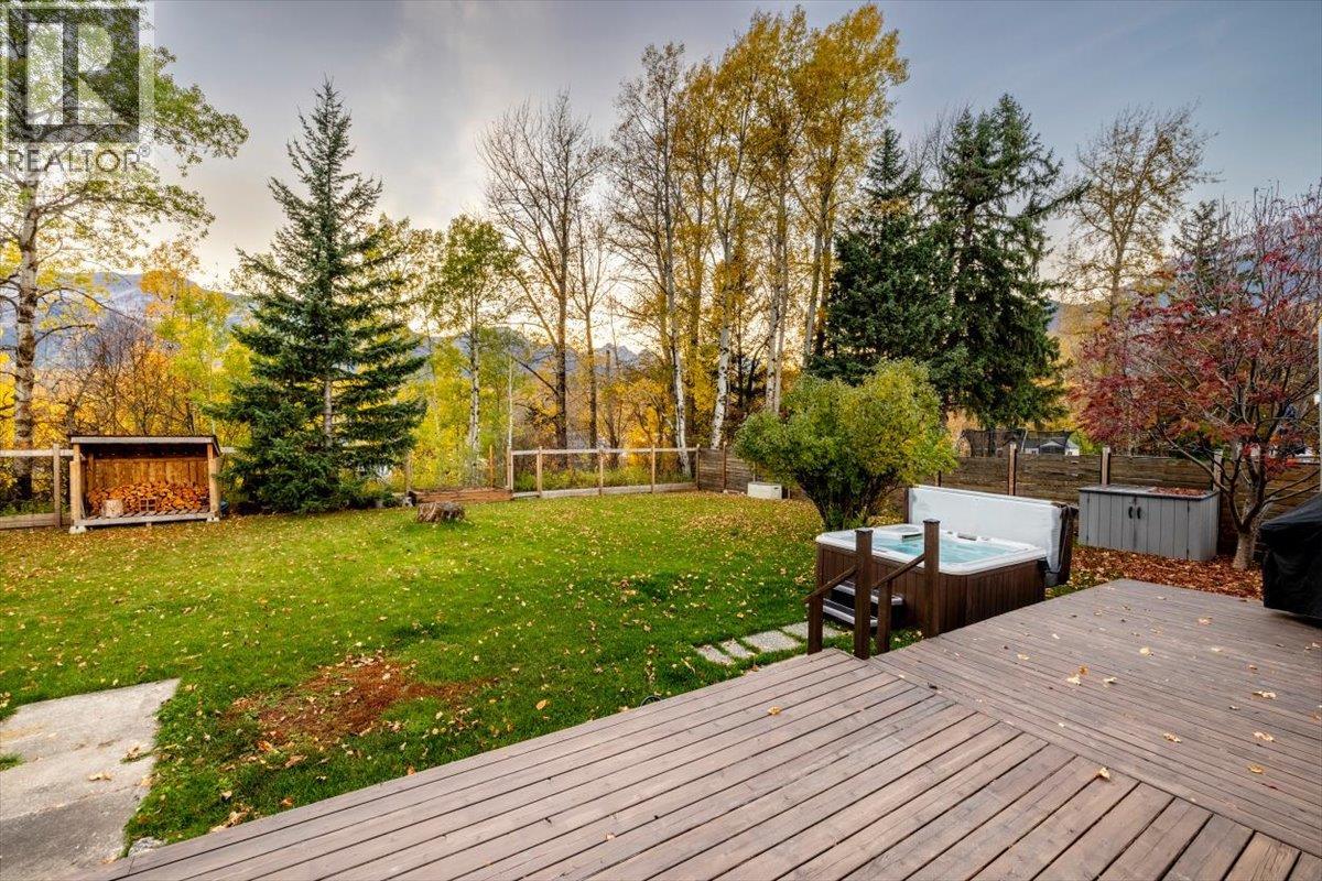 39 ELKVIEW Drive, Fernie - Image 1