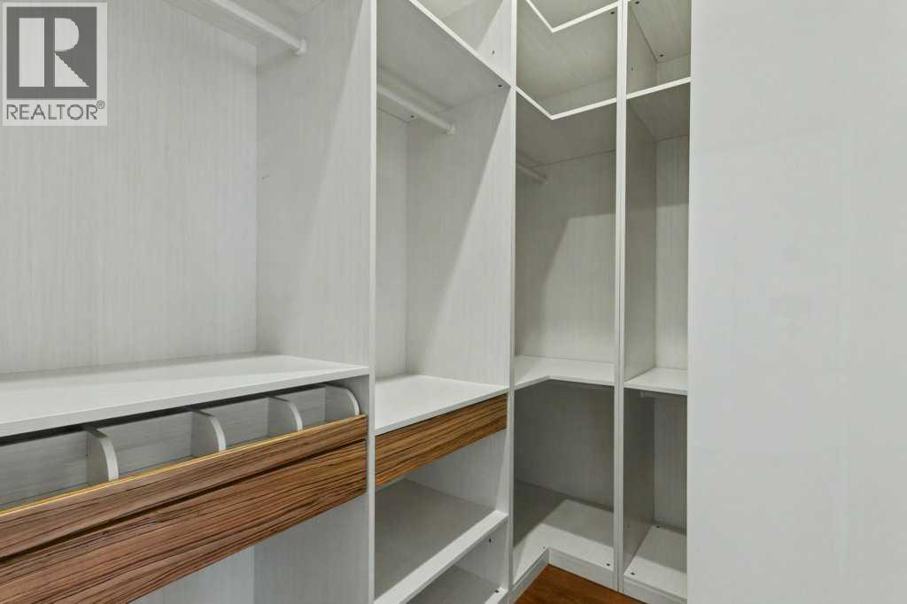 Photo 19 of 38