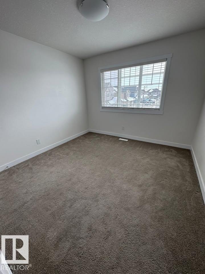 Photo 7 of 21