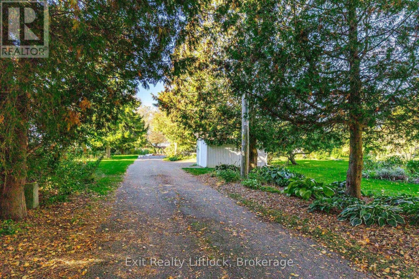 651 & 653 Cottesmore Avenue, Cobourg, ON photo 9