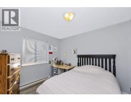 1560 Larchberry Way, Gibsons, BC V0N1V5 Photo 12