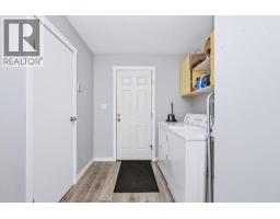 1560 Larchberry Way, Gibsons, BC V0N1V5 Photo 15