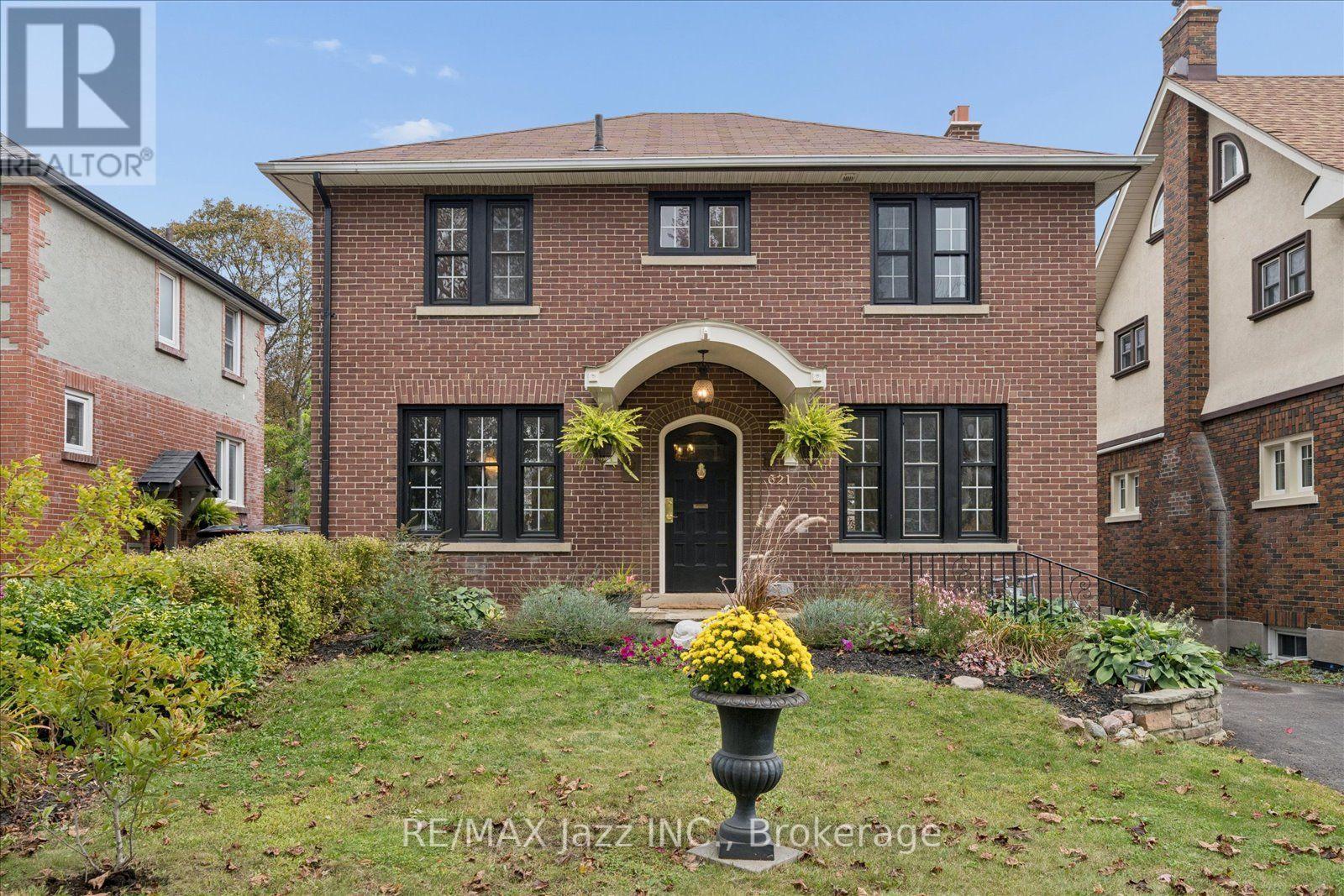 621 Masson Street, Oshawa, ON photo 2