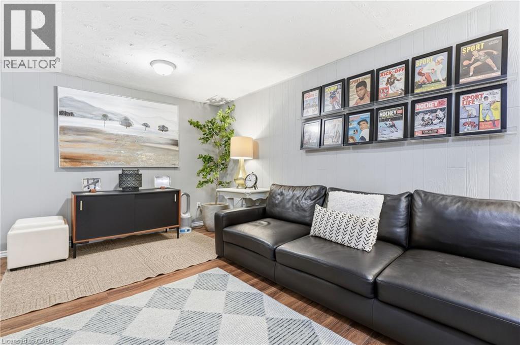 #17 1550 GARTH Street - 30