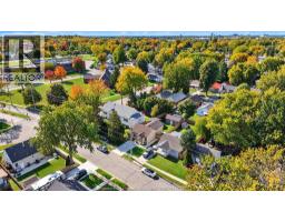 1277 Felix, Windsor, ON N9C3L6 Photo 35