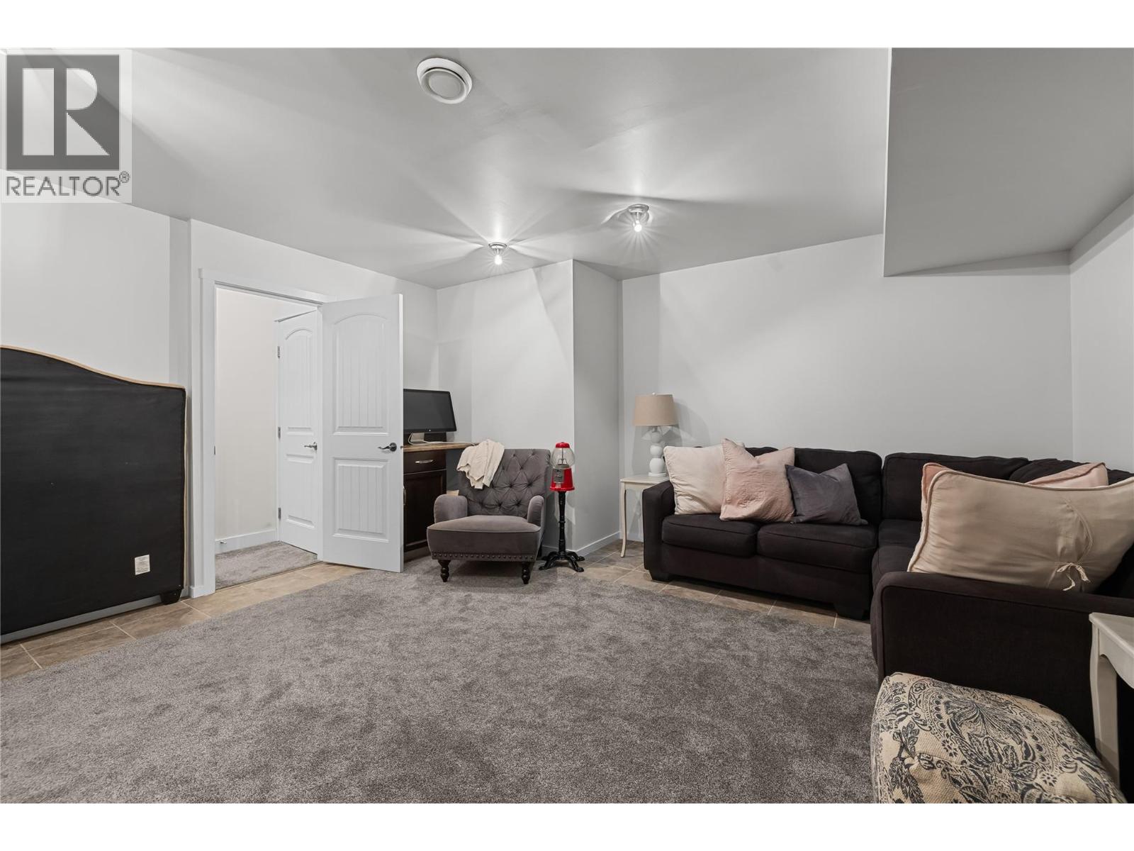 3275 Broadview Road Unit# 10, West Kelowna - Image 1