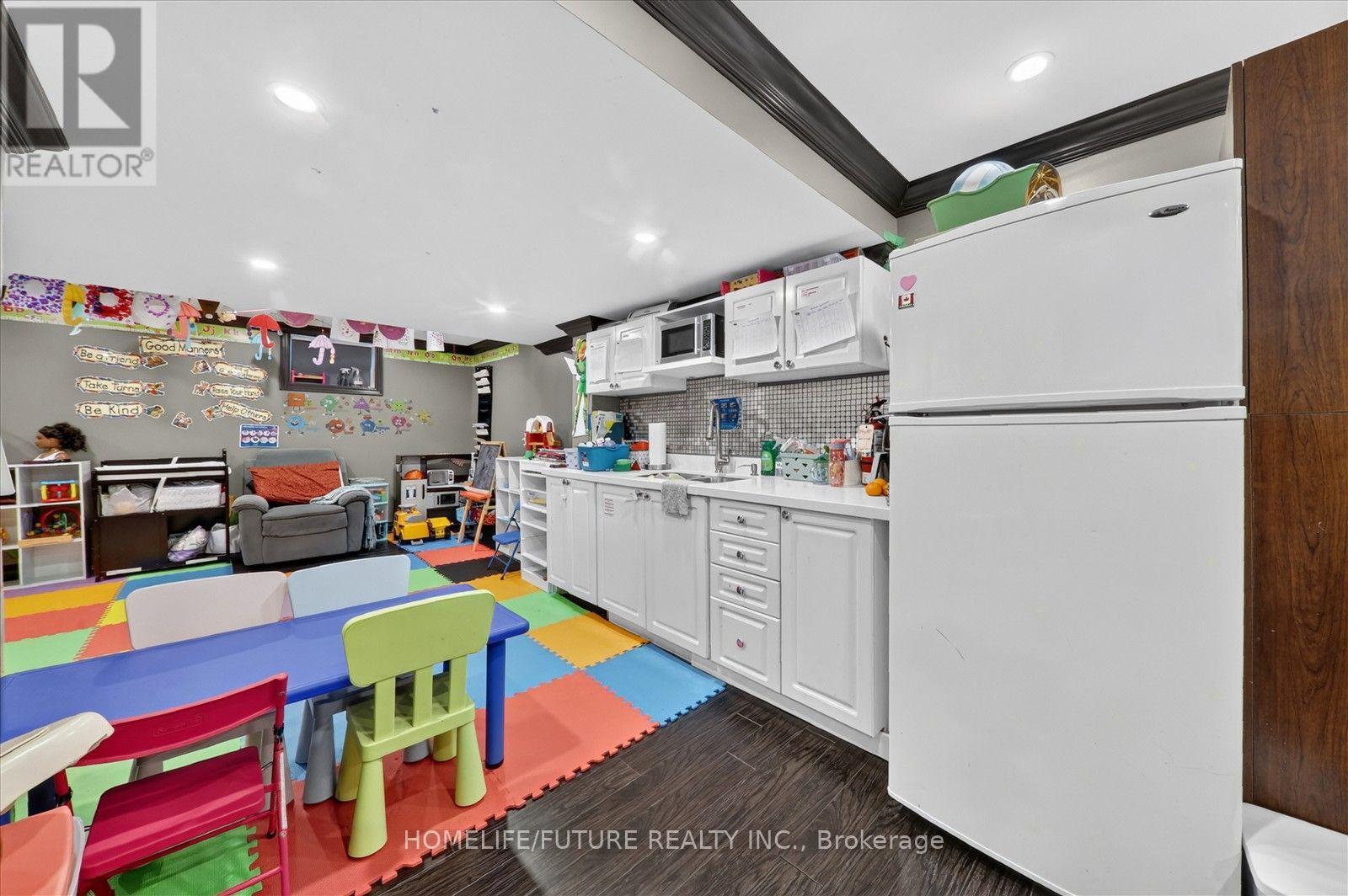 1569 Jaywin Circle, Pickering, ON photo 32