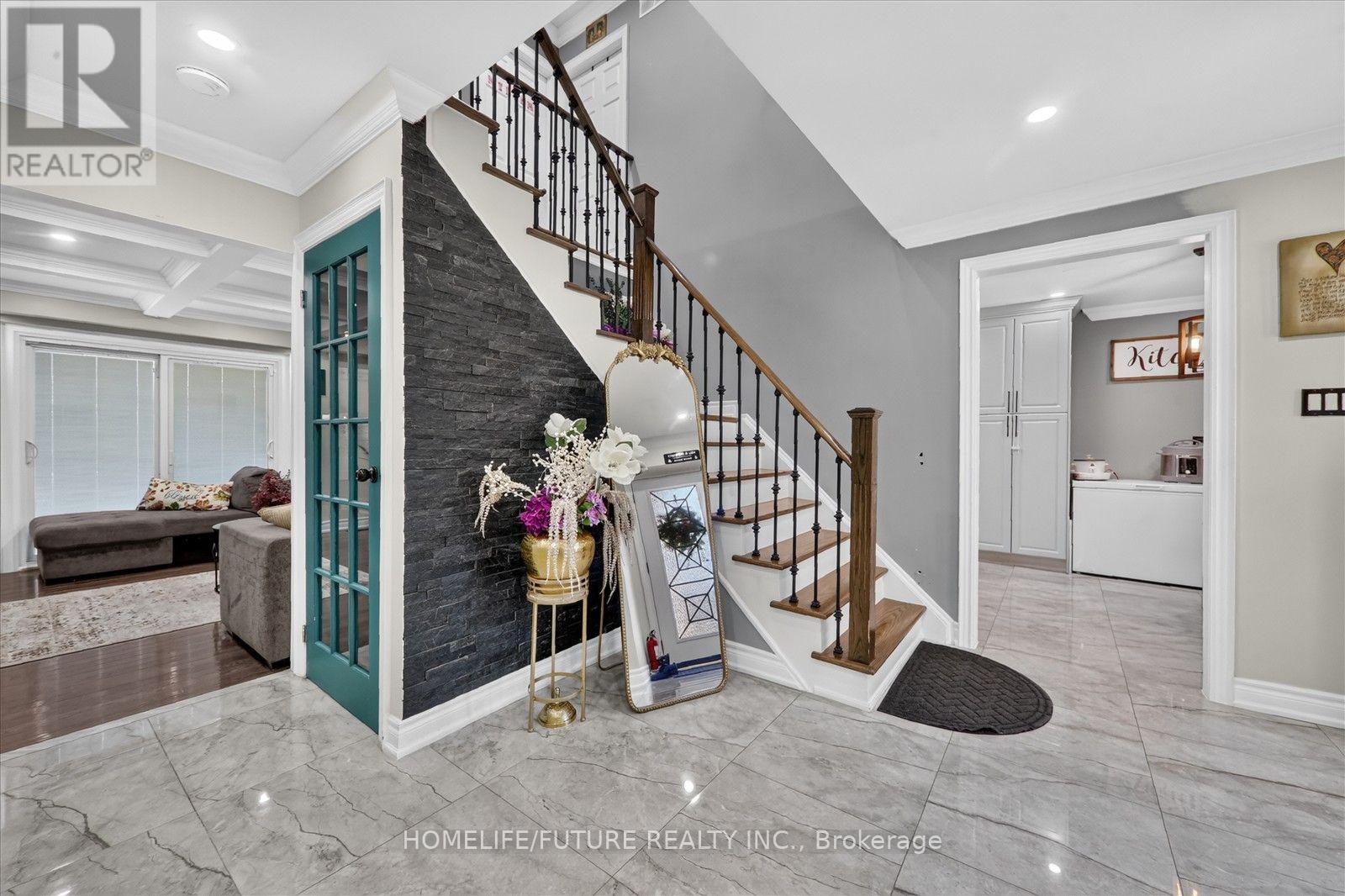 1569 Jaywin Circle, Pickering, ON photo 7