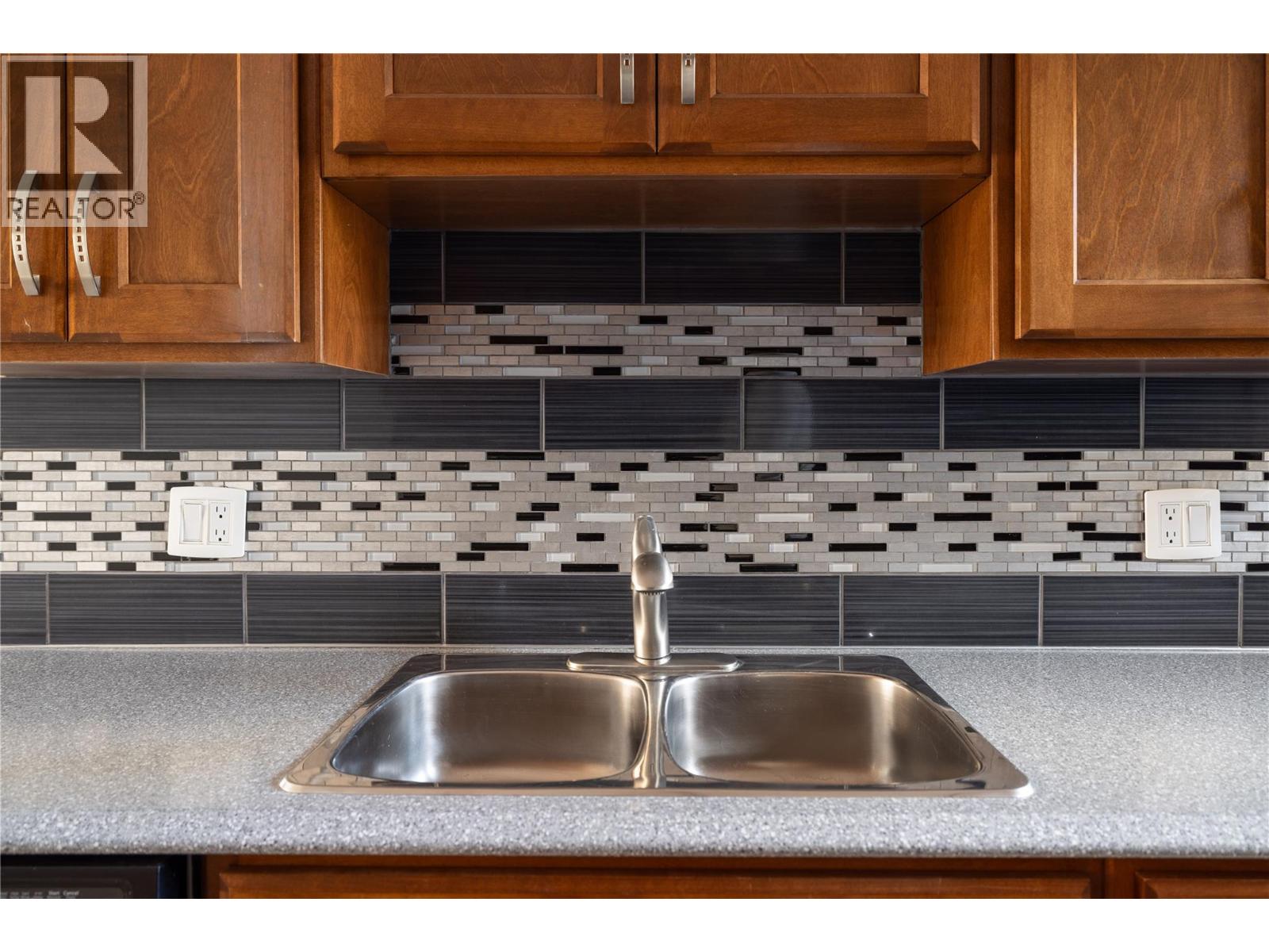 4910 25 Avenue Unit# 24, Vernon