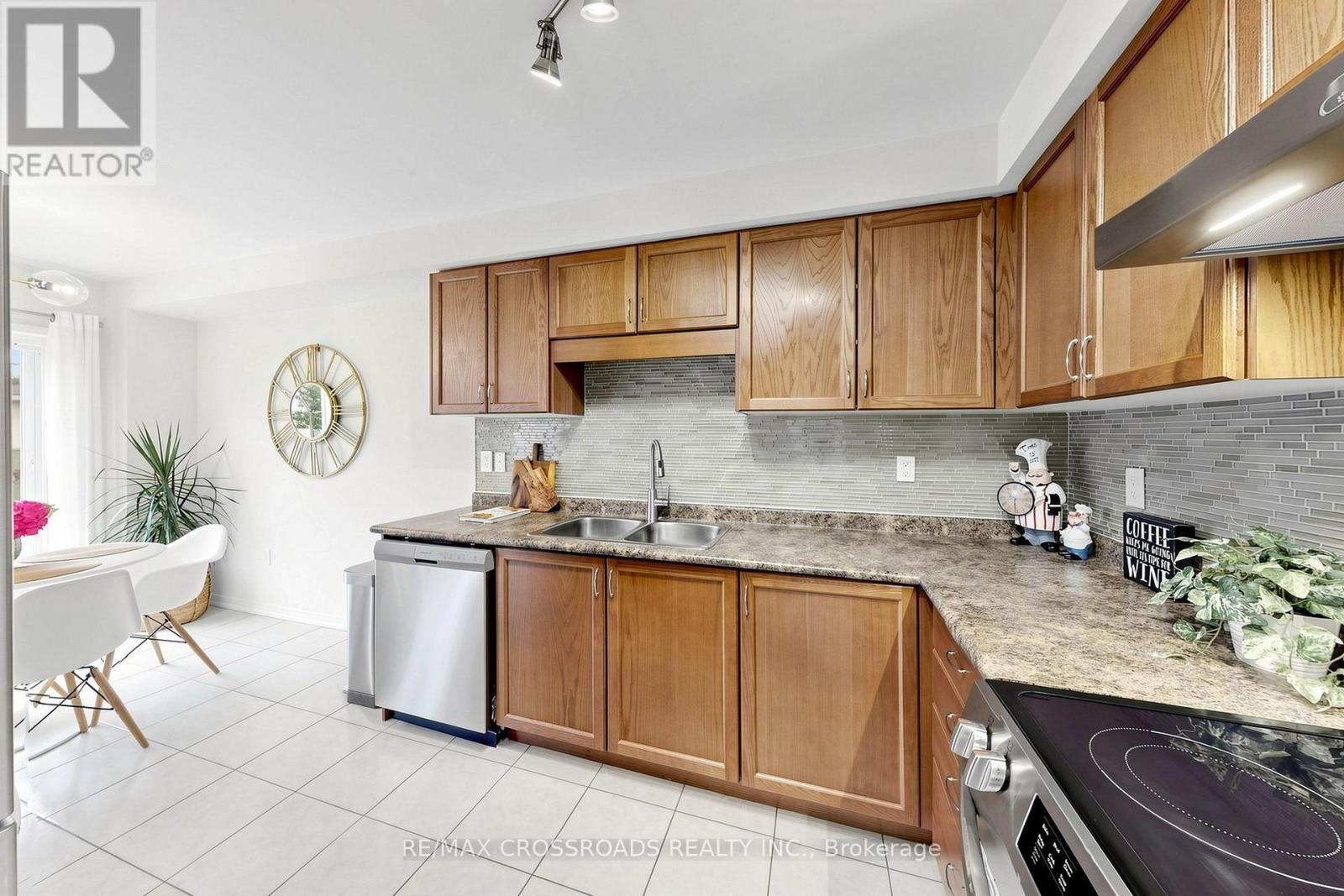 78 Vera Lynn Crescent, Whitchurch-Stouffville, ON photo 18