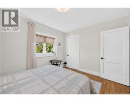 37 Winter Avenue, photo 16