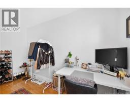 37 Winter Avenue, photo 19