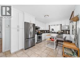 37 Winter Avenue, photo 23