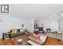37 Winter Avenue, photo 9
