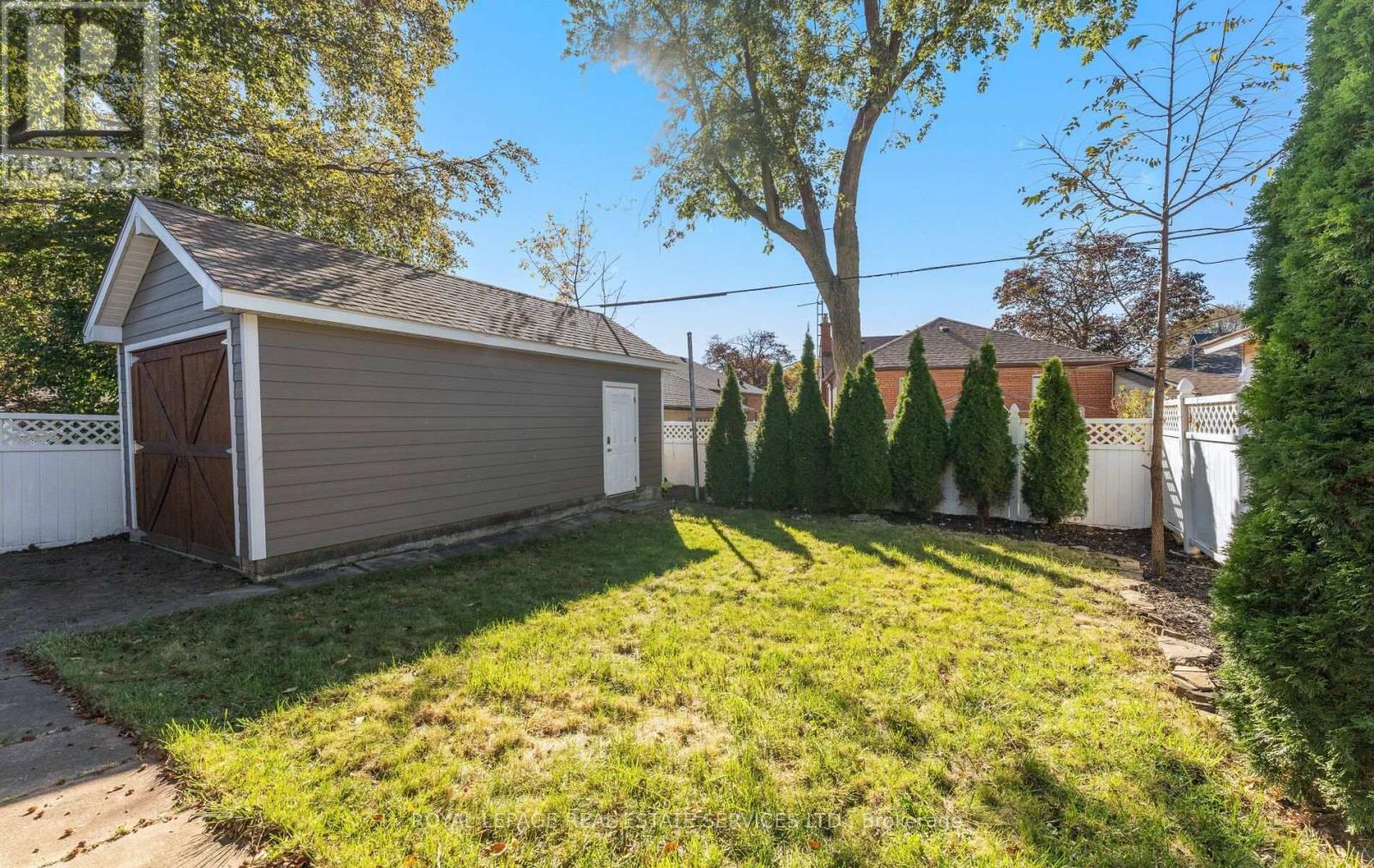 90 Silverhill Drive, Toronto, ON photo 24