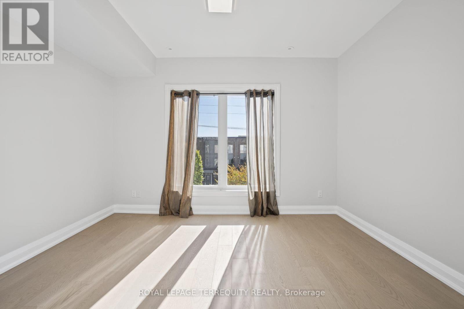 958 The Queensway, Toronto, ON photo 24