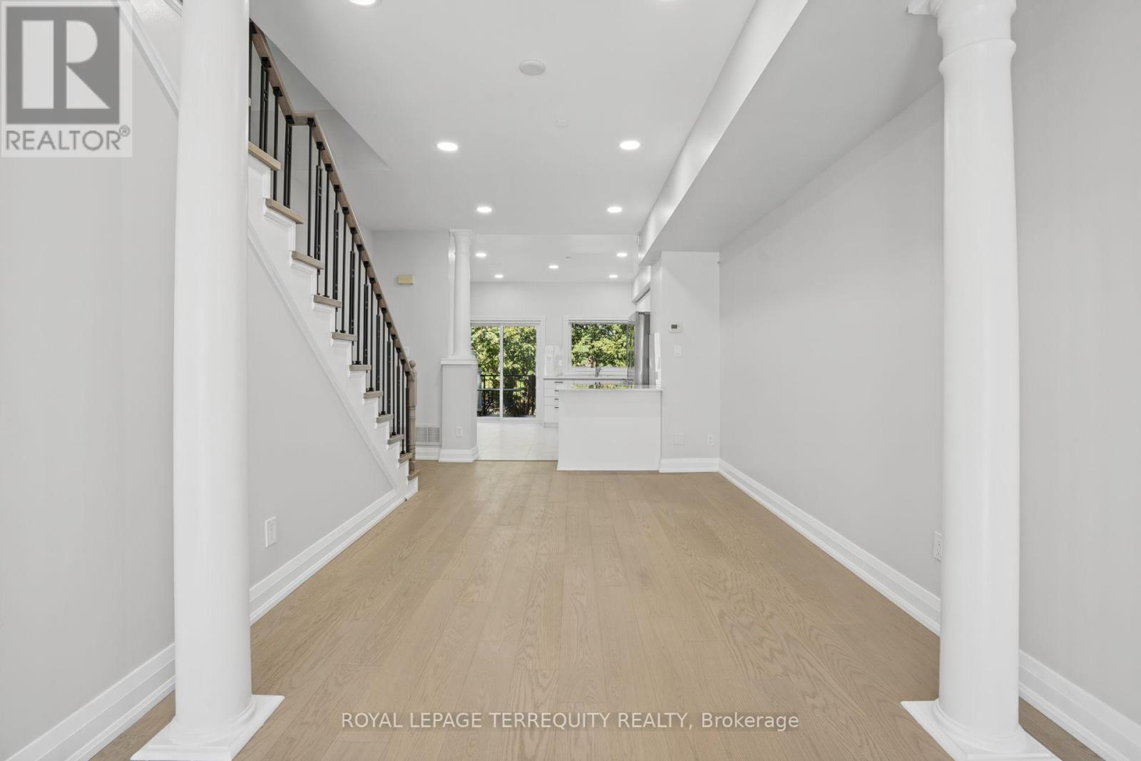 958 The Queensway, Toronto, ON photo 8