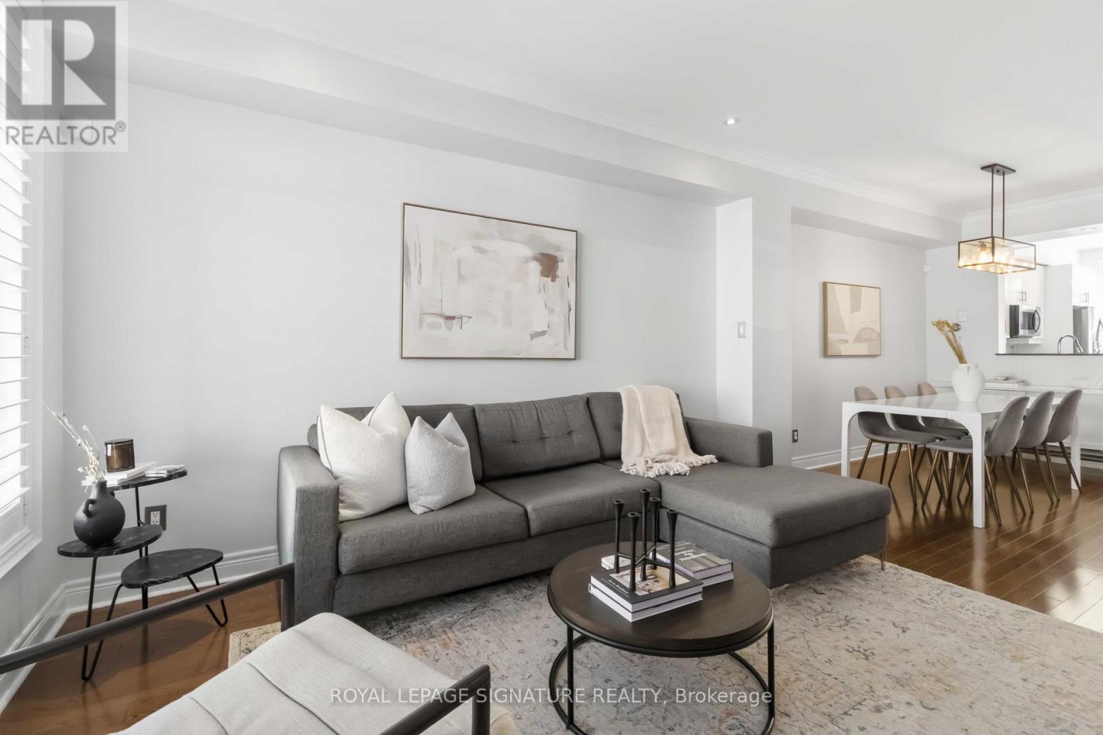 31 Furrow Lane, Toronto, ON photo 12