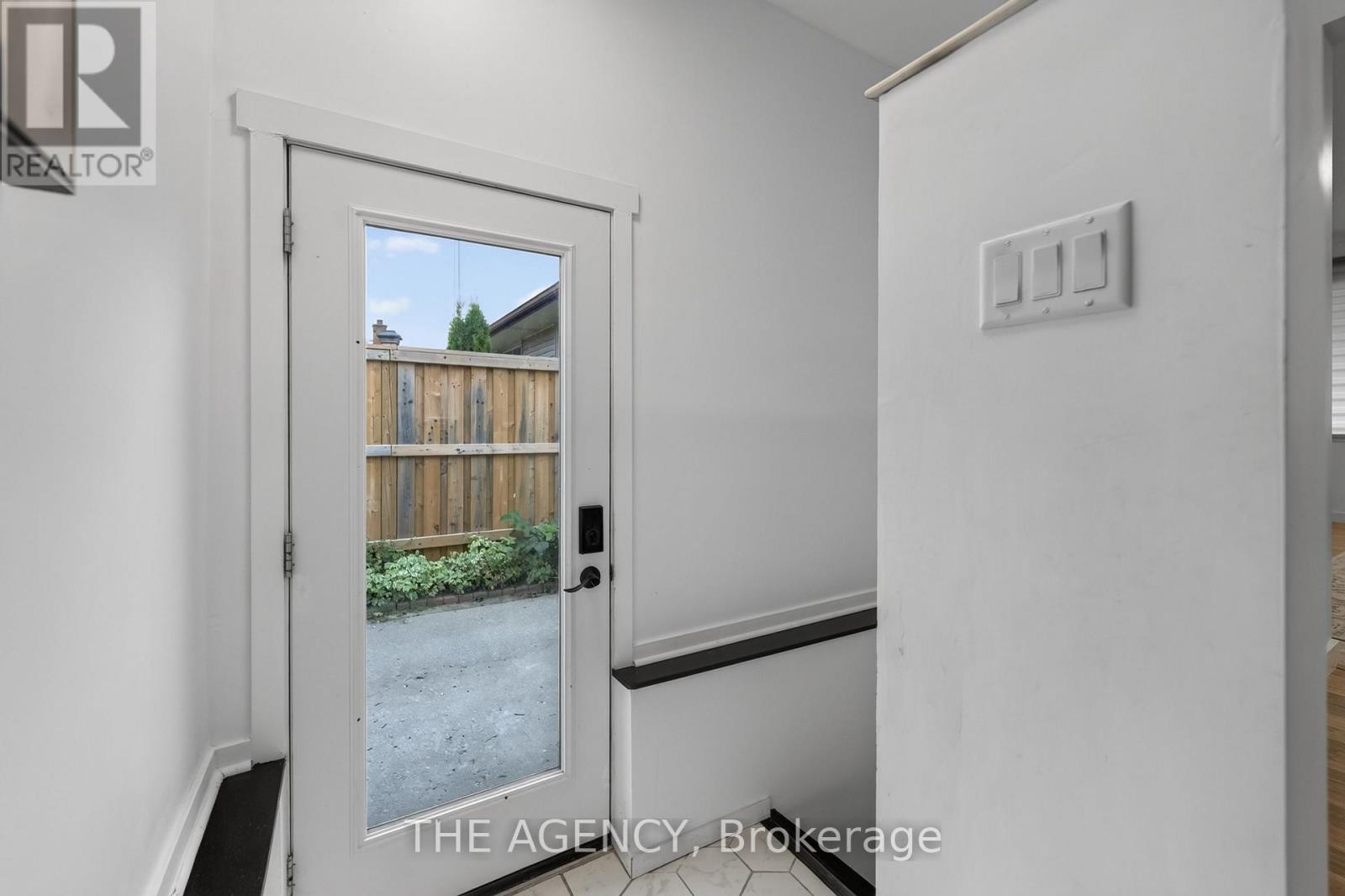 20 Ridge Point Drive, St. Catharines, ON photo 21