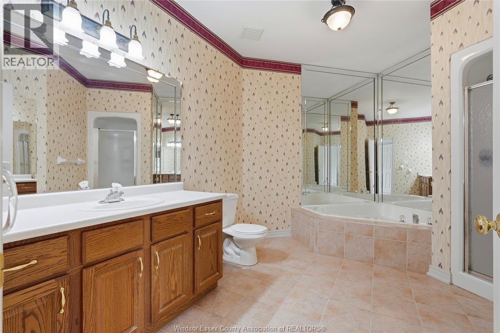 382 JASON COURT - 27