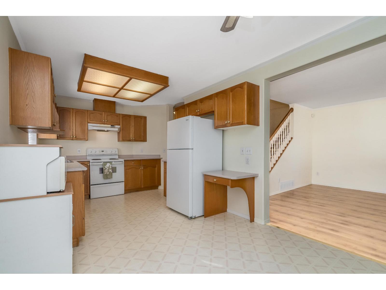 Photo of 101 5765 VEDDER ROAD, Garrison Crossing 10