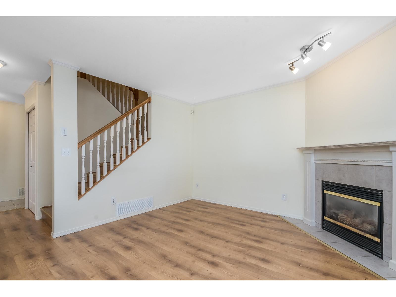 Photo of 101 5765 VEDDER ROAD, Garrison Crossing 17
