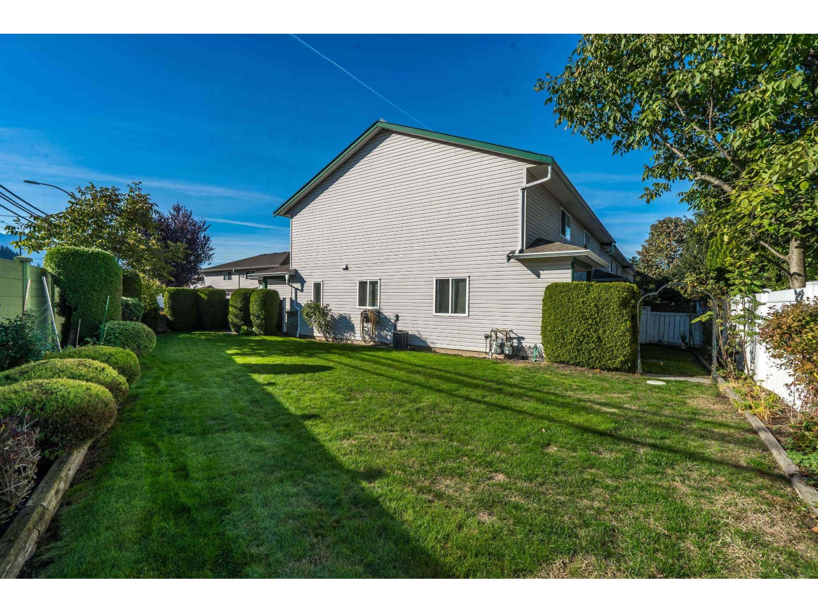 Photo of 101 5765 VEDDER ROAD, Garrison Crossing 6