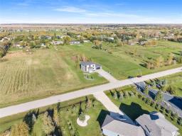 711 Slater Road, West St Paul, MB R4A3A1 Photo 32