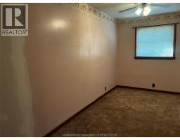81 Dundas Street, Wallaceburg, ON N8A2J3 Photo 12