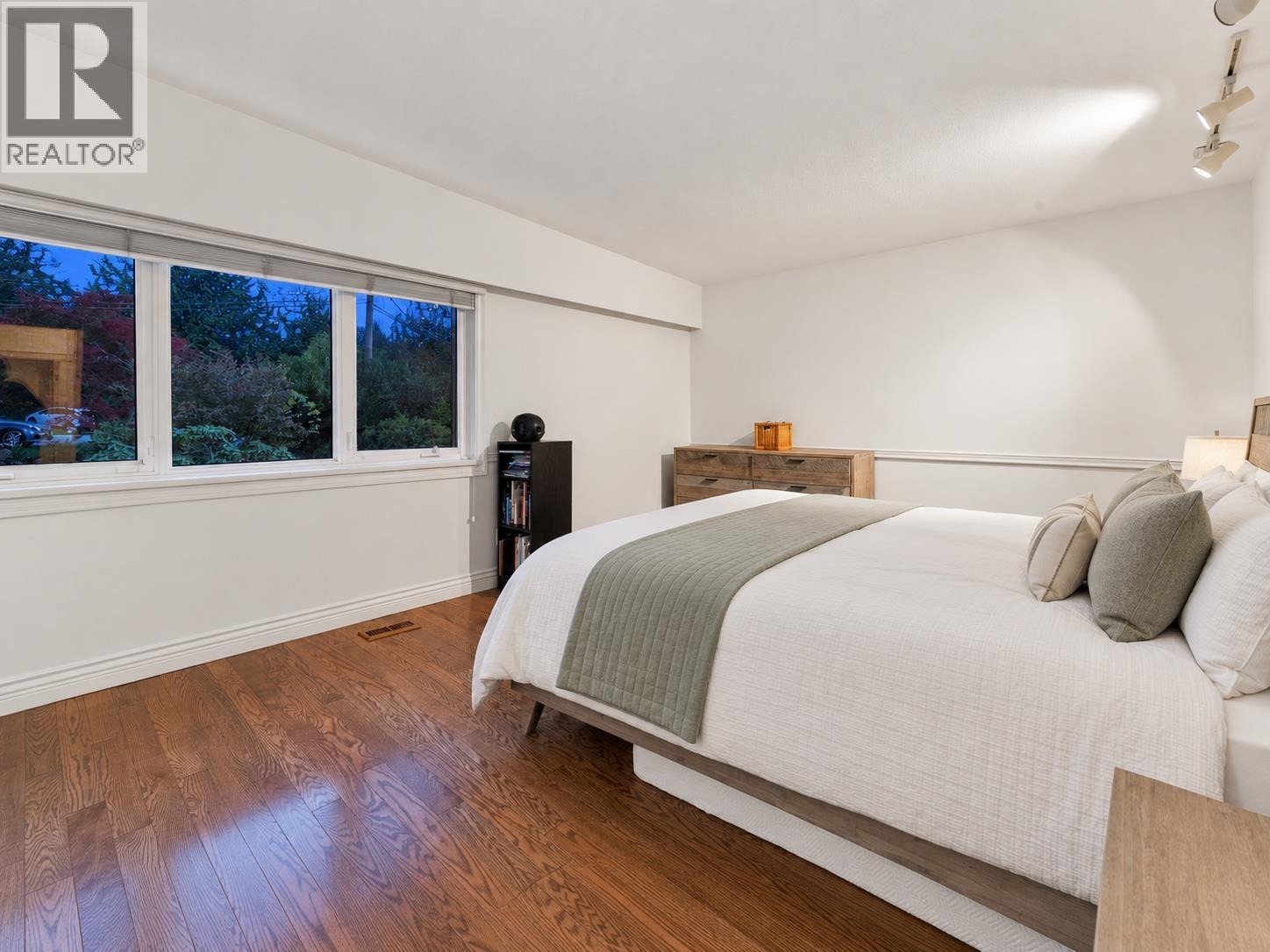 Photo of 2957 STARLIGHT WAY 15