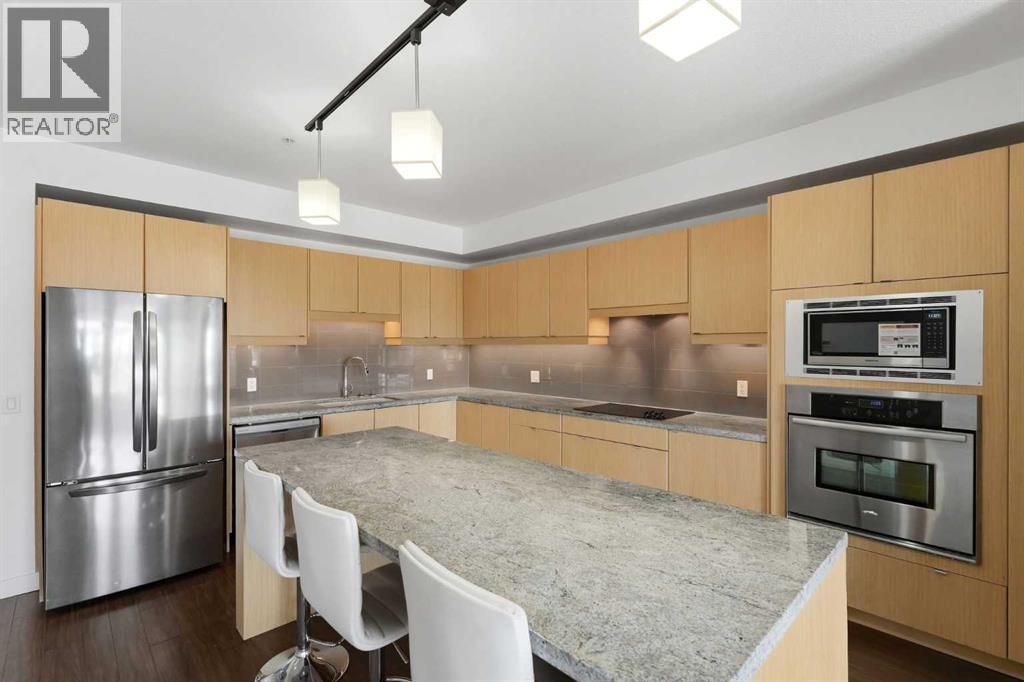 5327, 2660 22 Street, photo 10 of 34