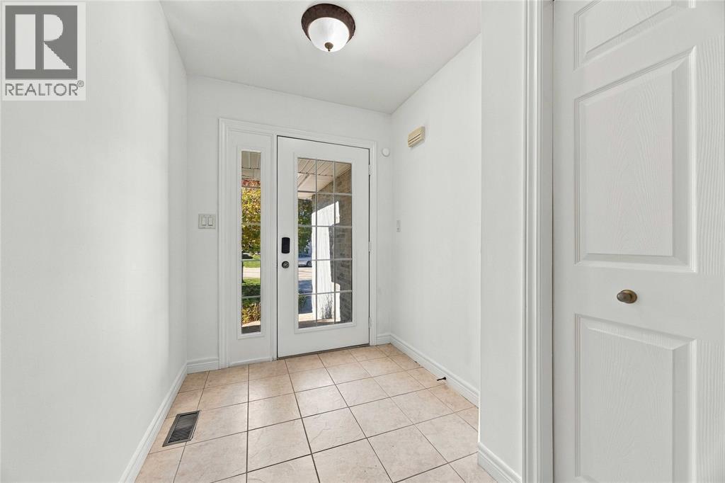 612 GRAYCLIFF DRIVE, photo 3