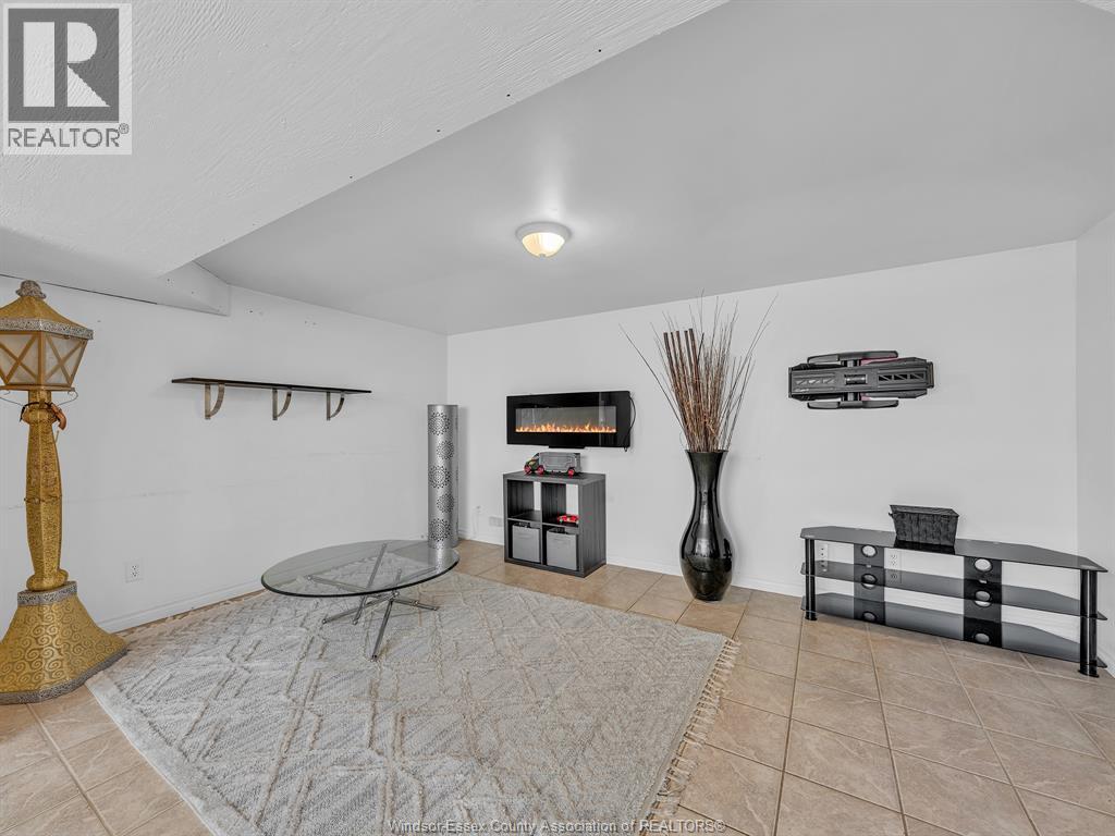 1161 PRADO PLACE - 16