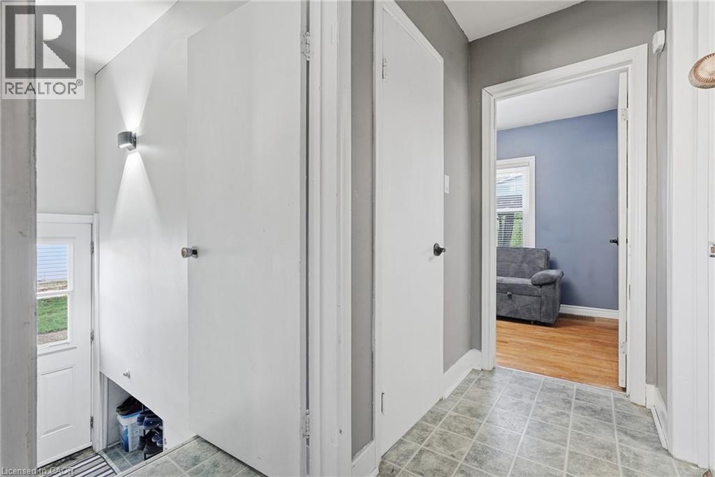 334 DAVIDSON Avenue N, Listowel — photo 12