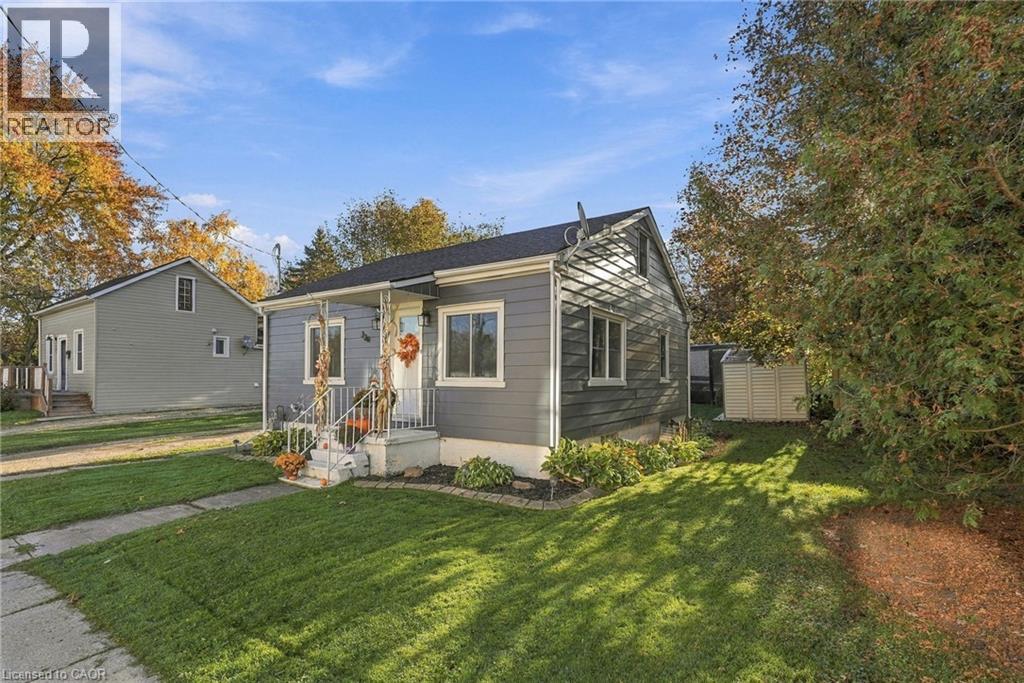 334 DAVIDSON Avenue N, Listowel — photo 2