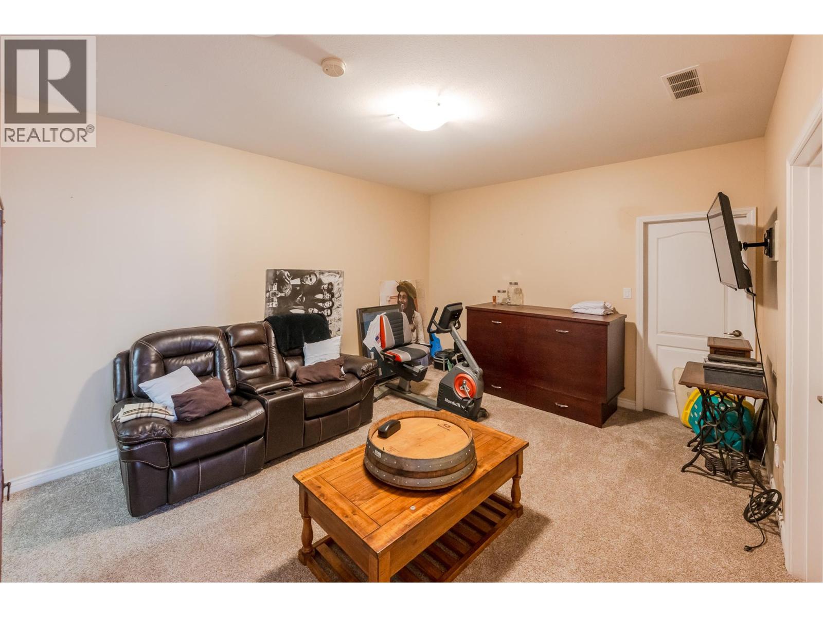391 Ridge Road - 11