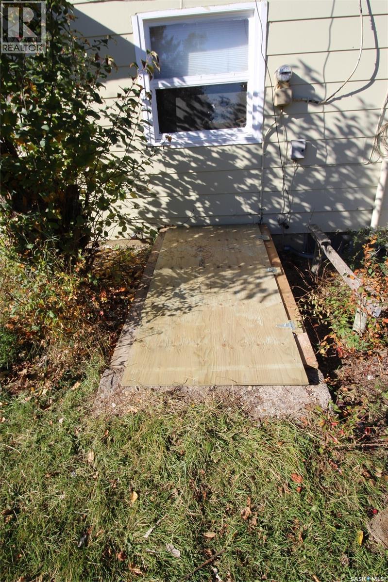 204 1st STREET E, Climax — photo 19