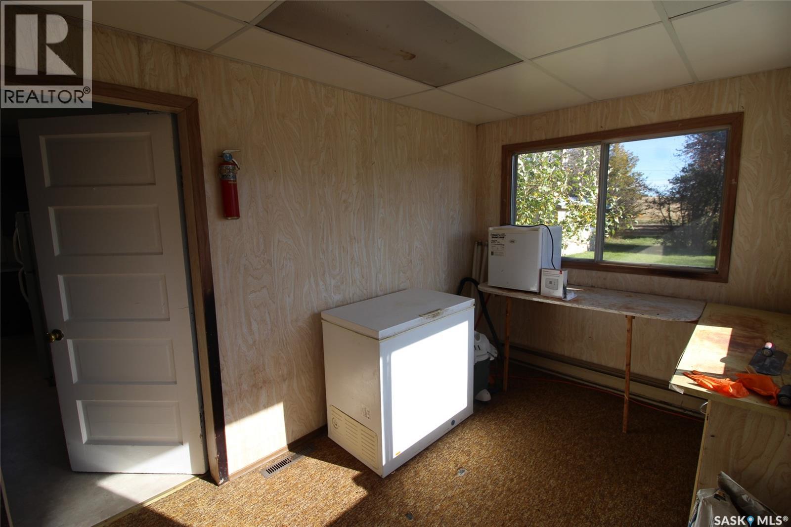 204 1st STREET E, Climax — photo 2