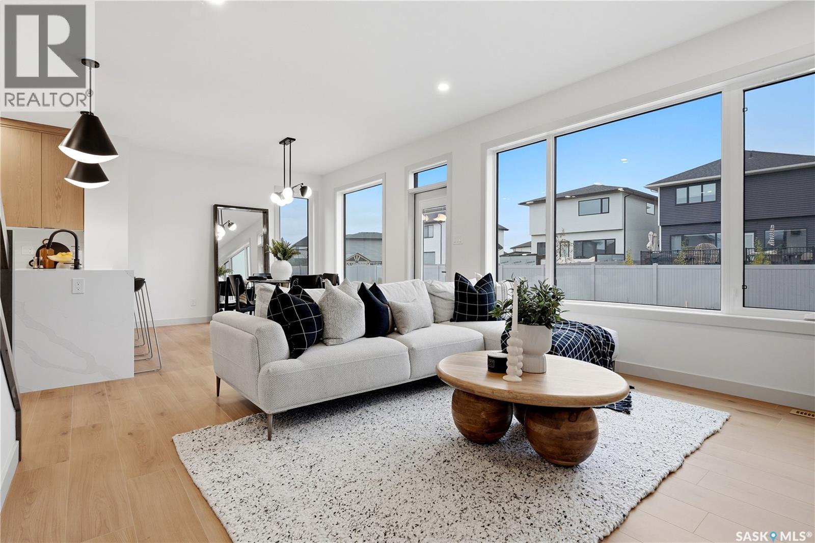 11 Vancouver CRESCENT, Pilot Butte — photo 10