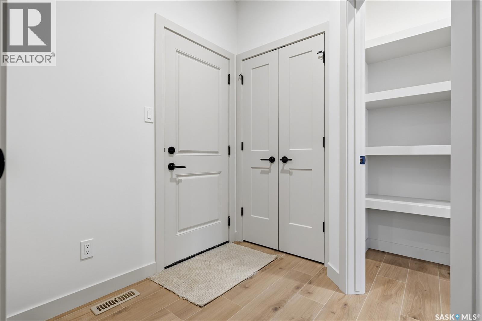 11 Vancouver CRESCENT, Pilot Butte — photo 18