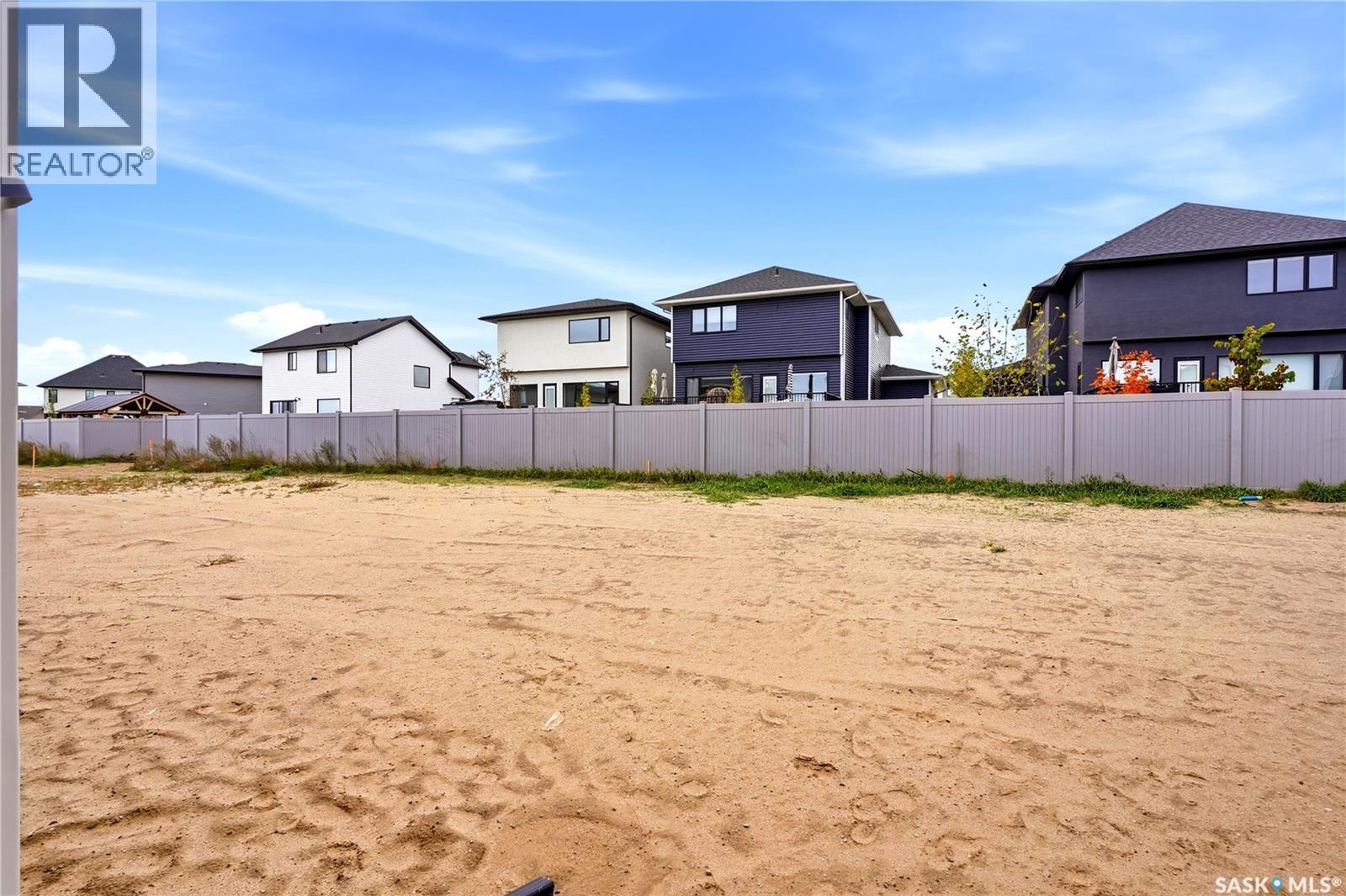 11 Vancouver CRESCENT, Pilot Butte — photo 36
