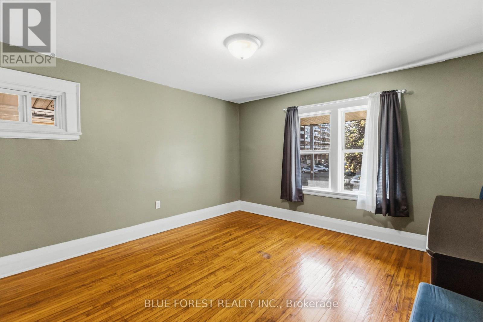 1228 RICHMOND STREET - 20